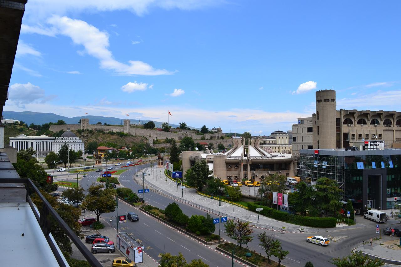 Lazarus Studio Apartment Skopje Buitenkant foto